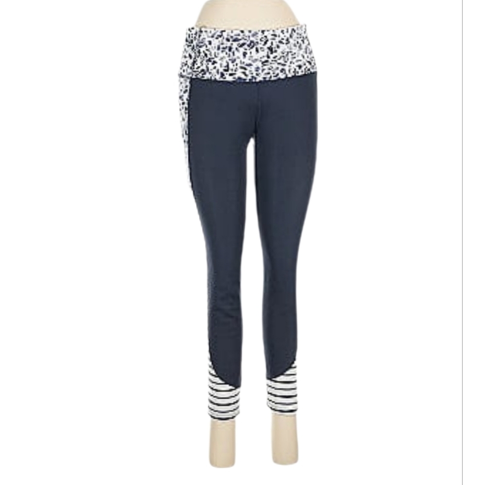 Apana Women's Black Animal Print 7/8 Workout Leggings‎ Medium